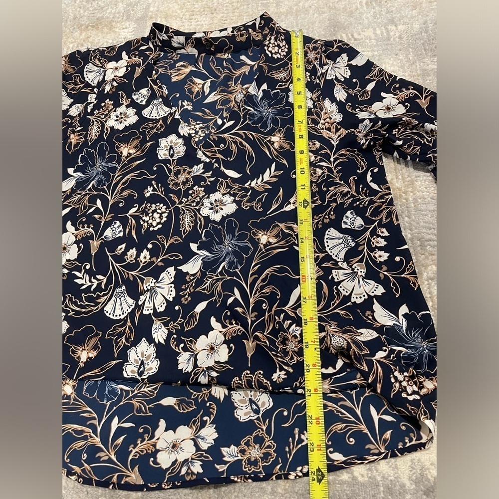 Lush Floral Wrap Blouse Long Sleeve Shirt Size Small Blue & White EUC Office - Picture 8 of 9